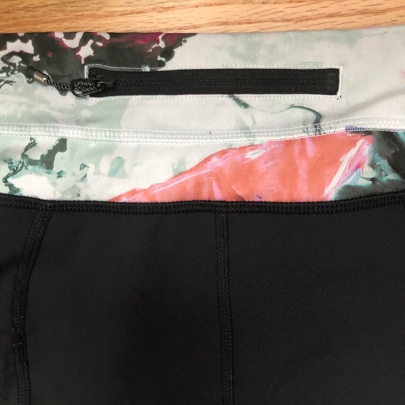 Lululemon x Soulcycle mid-calf leggings - Picture 4 of 4